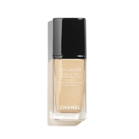 chanel vitalumiere fluide de teint eclat|VITALUMIÈRE Radiant, moisture.